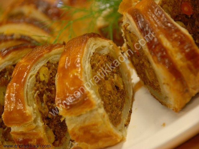 Kıymalı Börek