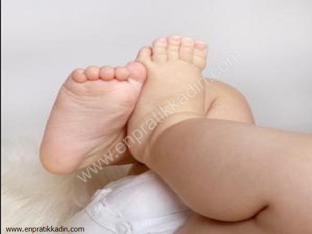 Yeni Doğan Bebeklerde Bacak ve Ayaklar
